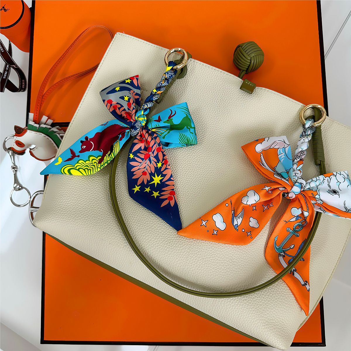 Elegant Silk Scarf Bow Bag Cha - Women'S Ysl Fashion 评论和价格